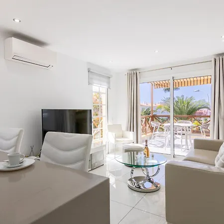 Апартаменты Mango La Caleta Hideaway