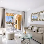 Mango La Caleta Hideaway