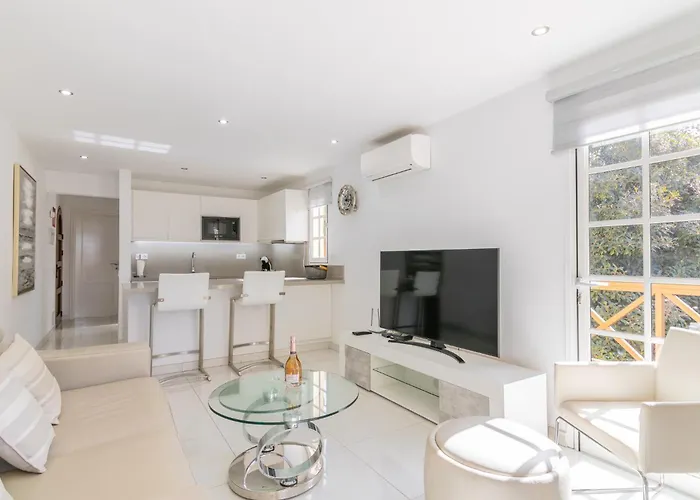 Mango La Caleta Hideaway *